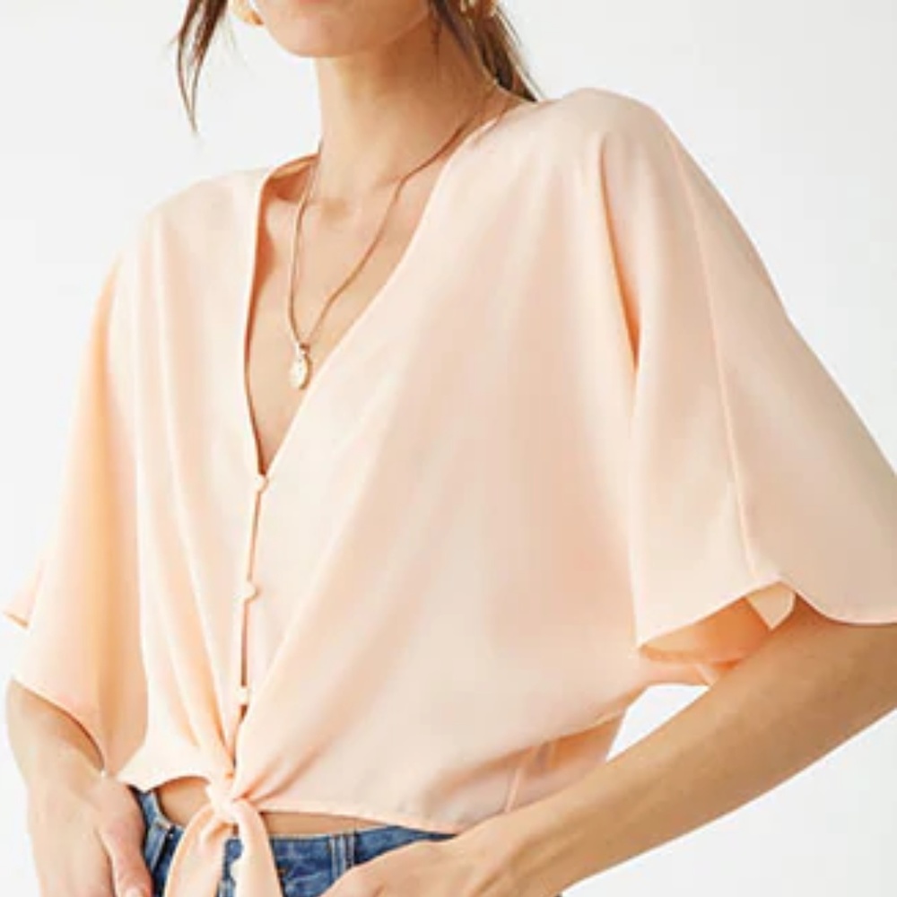 ❌SOLD!❌SOLD!❌Peach Boxy V-Neck Top